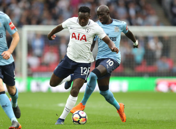 为何在世界 为何在世界